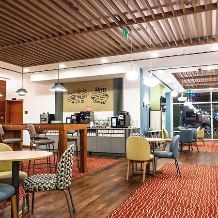 Отель Hampton By Hilton Свиноуйсьце Экстерьер фото