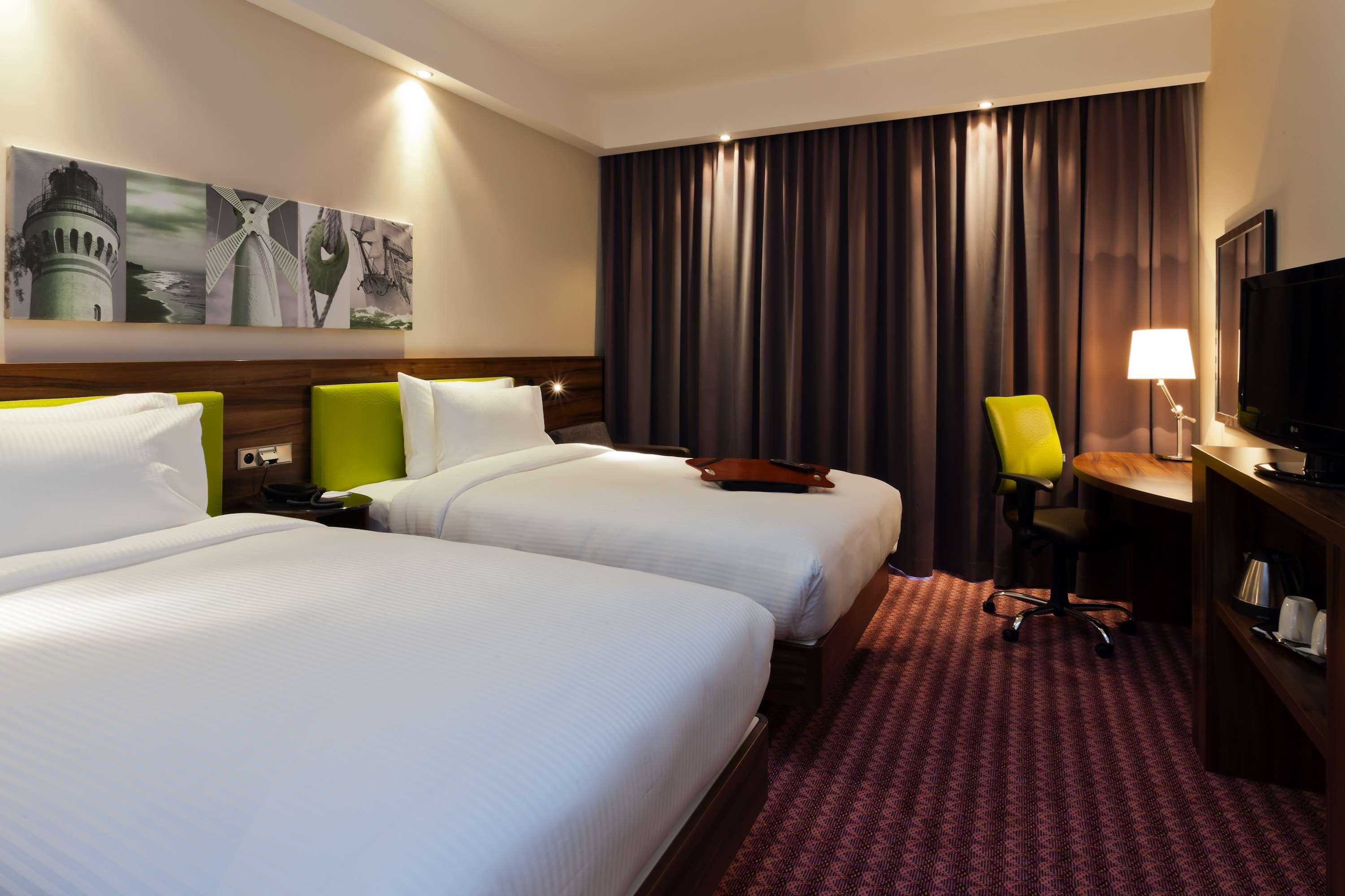 Отель Hampton By Hilton Свиноуйсьце Экстерьер фото