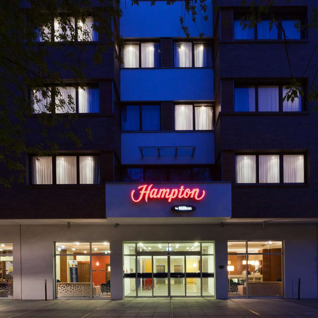Отель Hampton By Hilton Свиноуйсьце Экстерьер фото