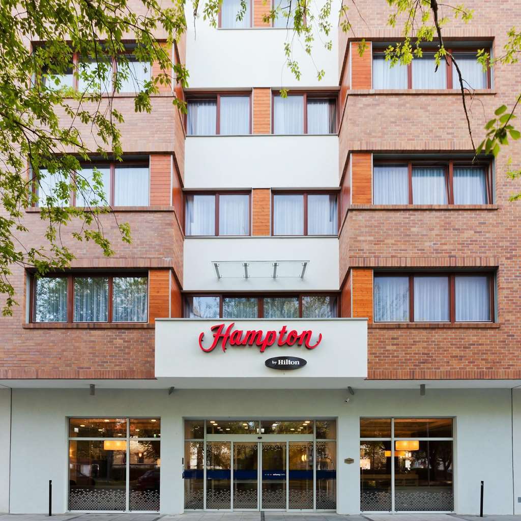 Отель Hampton By Hilton Свиноуйсьце Экстерьер фото